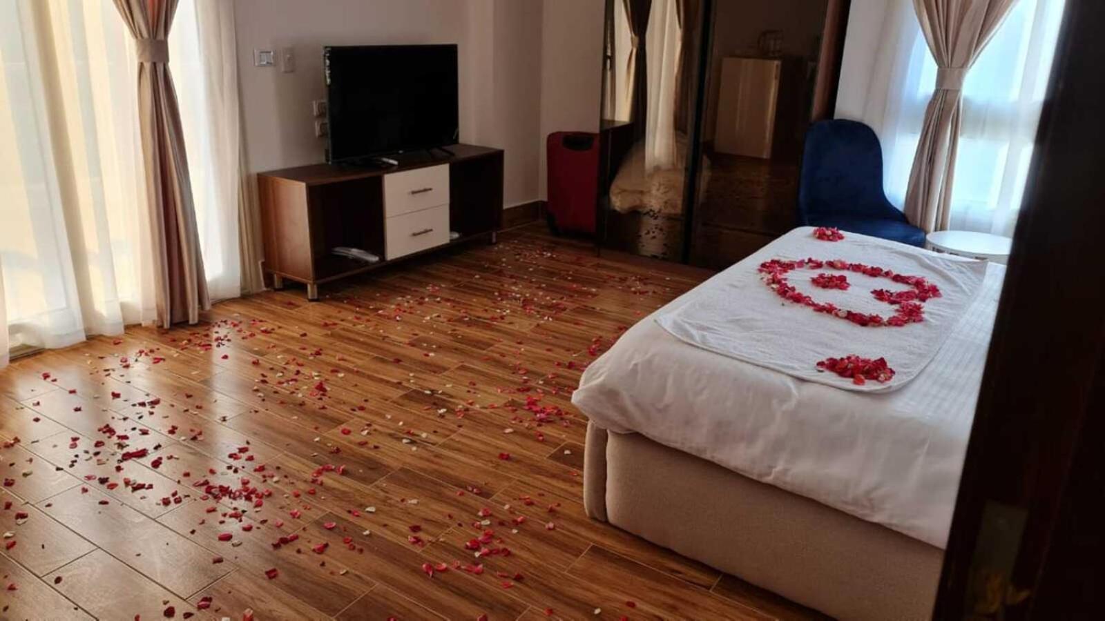 Pyramids Sunshine View Hotel Kafret el-Gabal Екстериор снимка